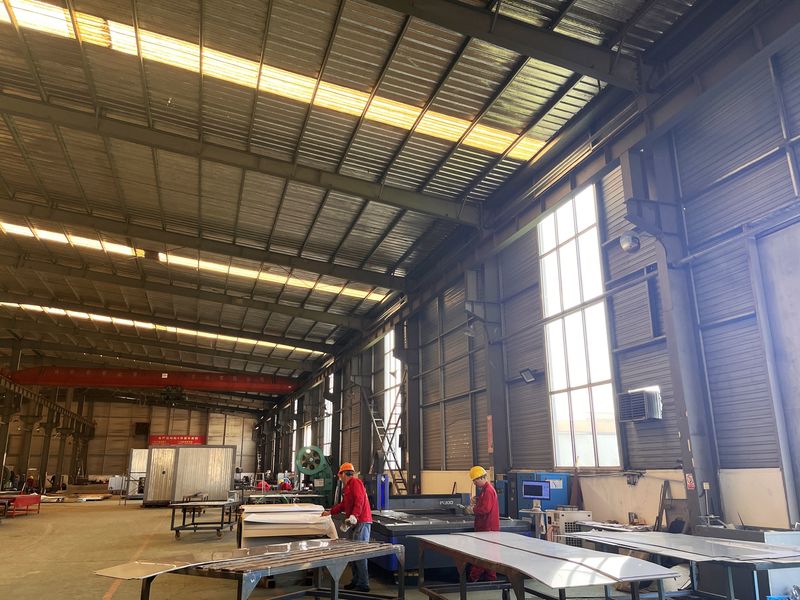 Zhejiang Huier Coating Environmental Protection Equipment Co., Ltd productielijn van de fabrikant
