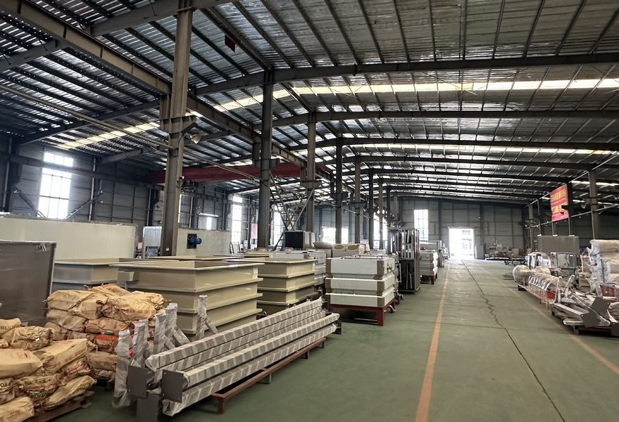 Zhejiang Huier Coating Environmental Protection Equipment Co., Ltd productielijn van de fabrikant