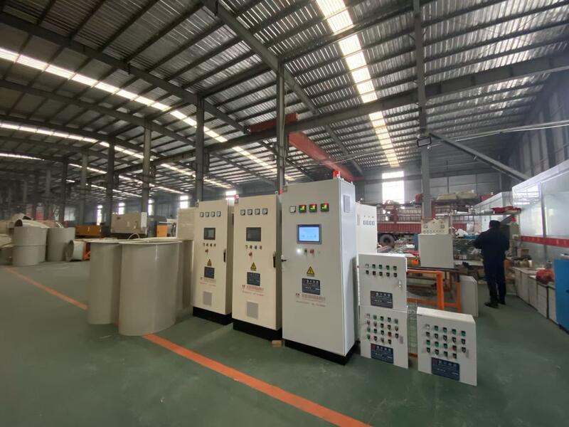Zhejiang Huier Coating Environmental Protection Equipment Co., Ltd productielijn van de fabrikant